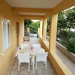Apartments Viganj Viganj