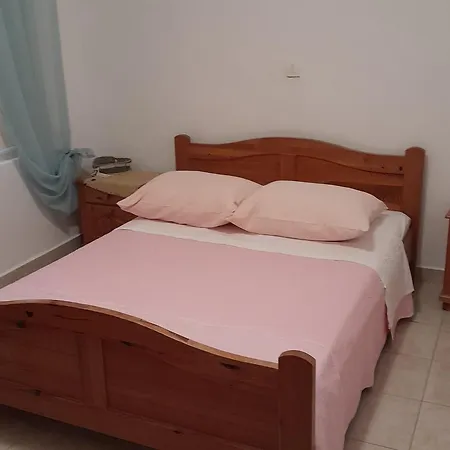 Apartments Viganj * ヴィガニ