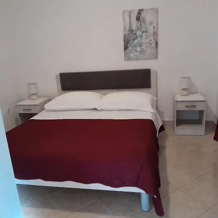 Apartments Viganj * Viganj
